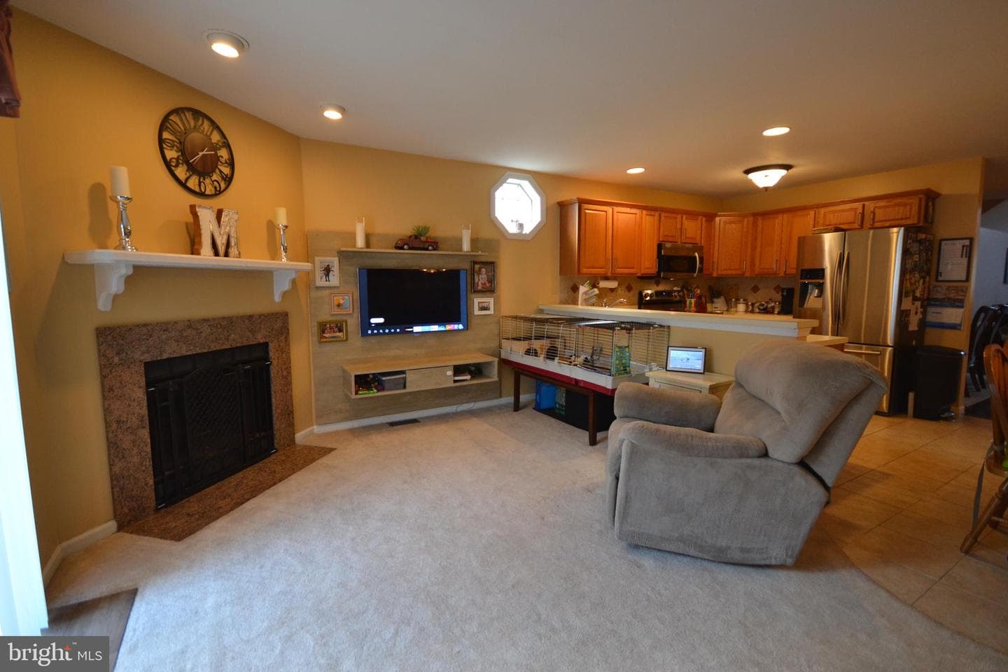 304 Victoria Drive photo 11