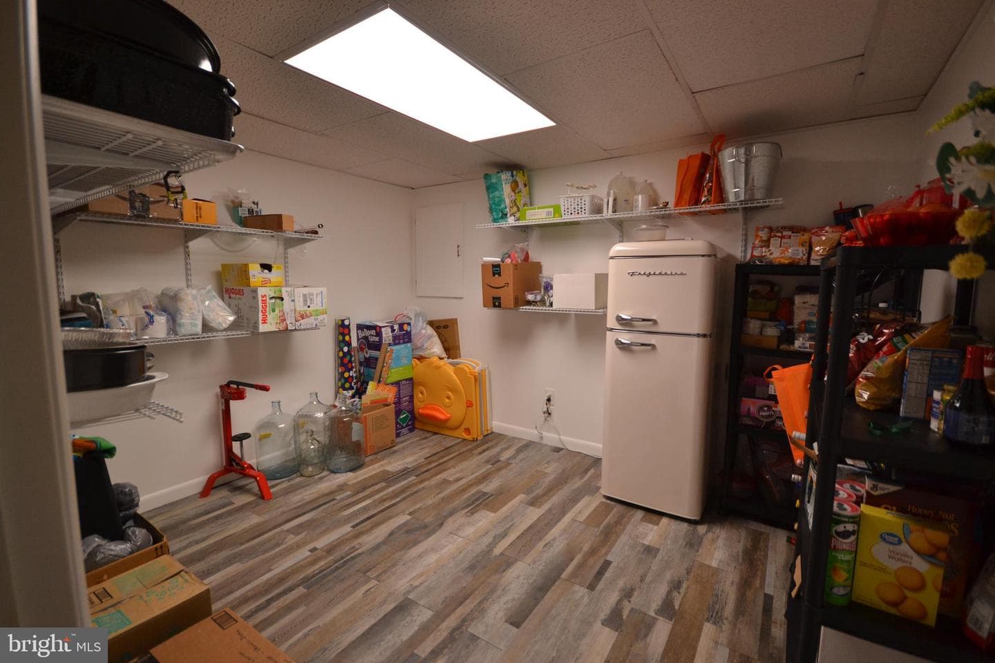 304 Victoria Drive photo 20