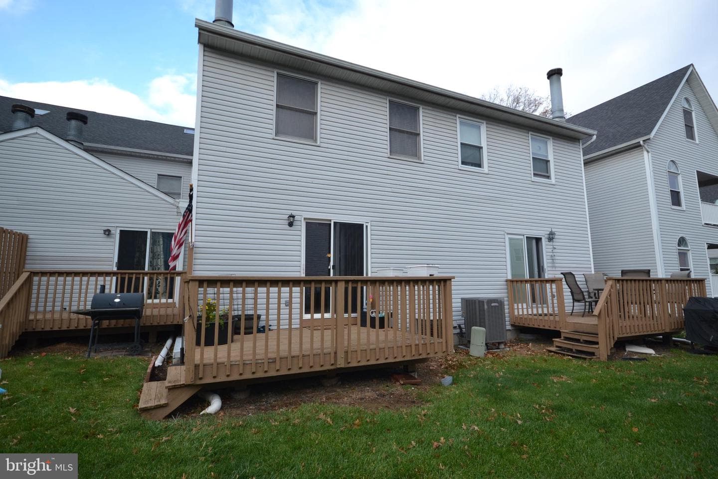 304 Victoria Drive photo 26