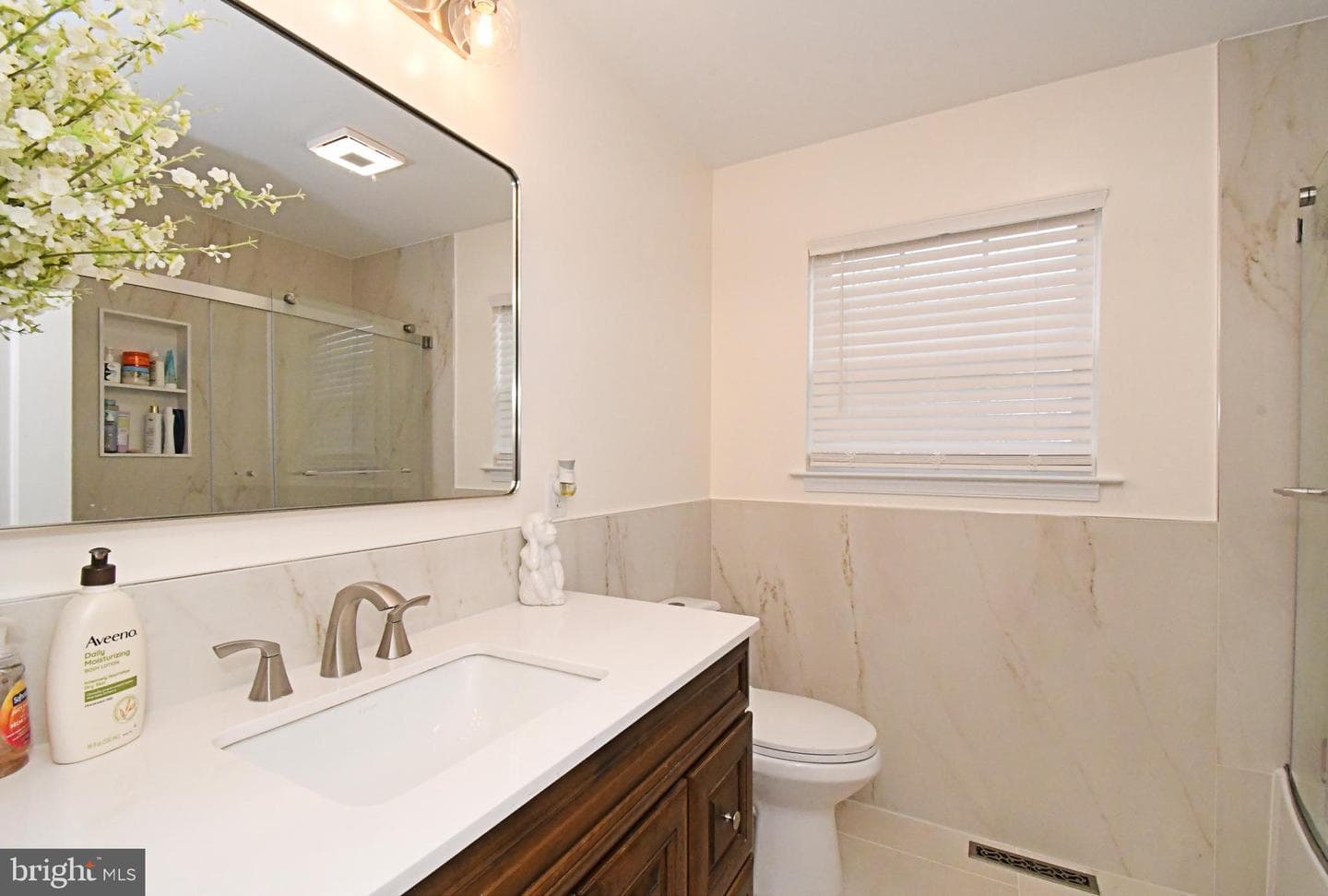 340 Vanderbilt Lane photo 30
