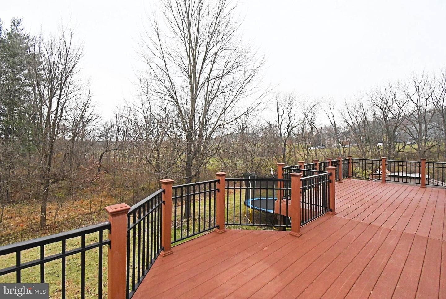 340 Vanderbilt Lane photo 4
