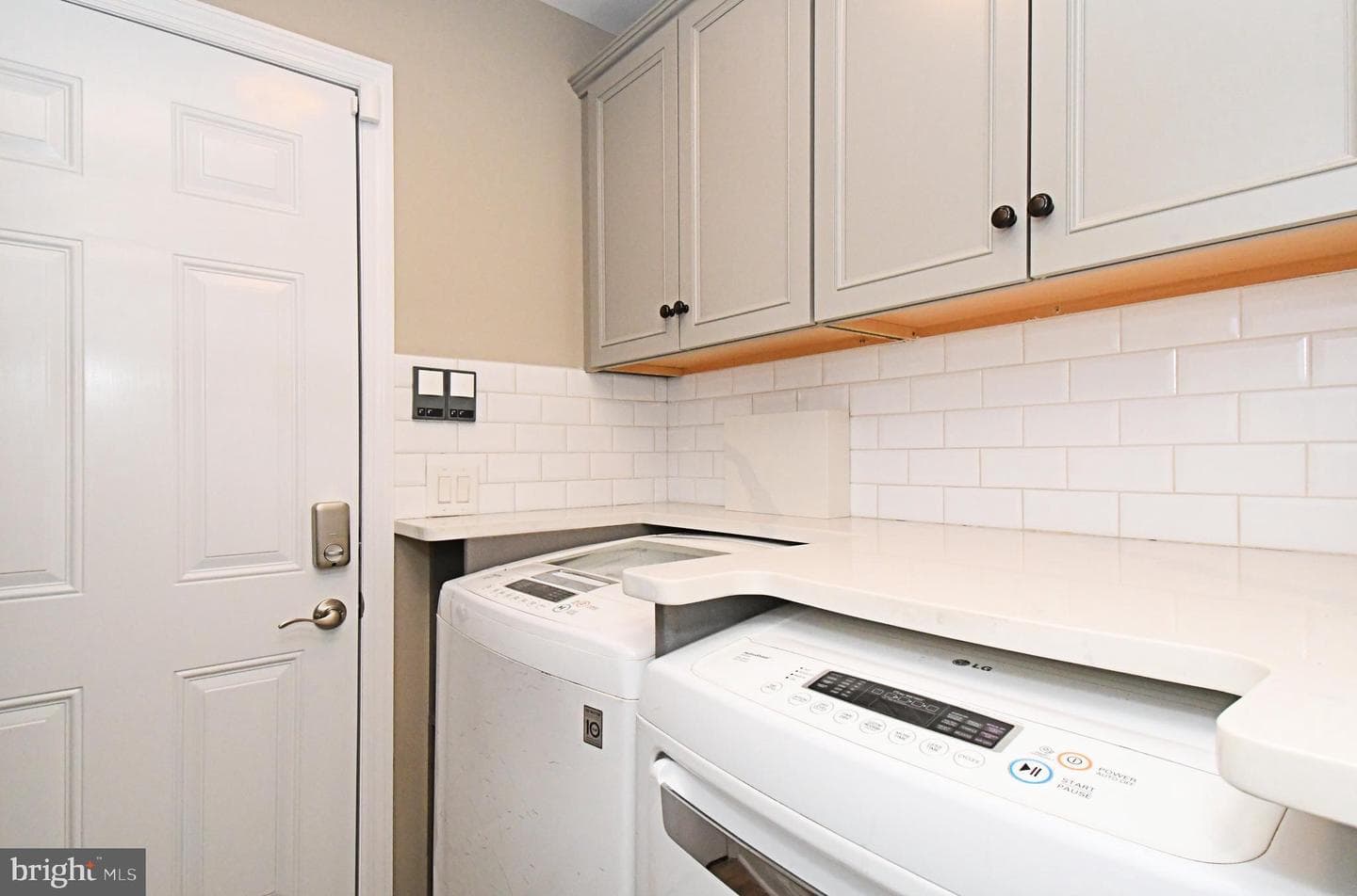 340 Vanderbilt Lane photo 55