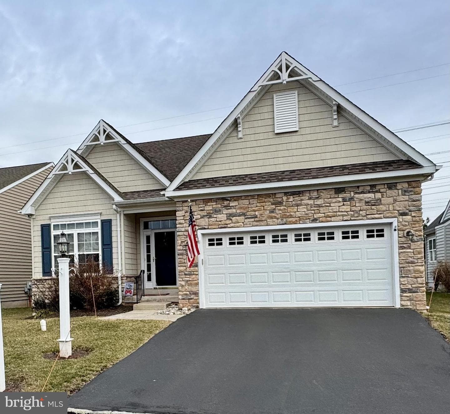 4335 Meadowridge Lane photo 1