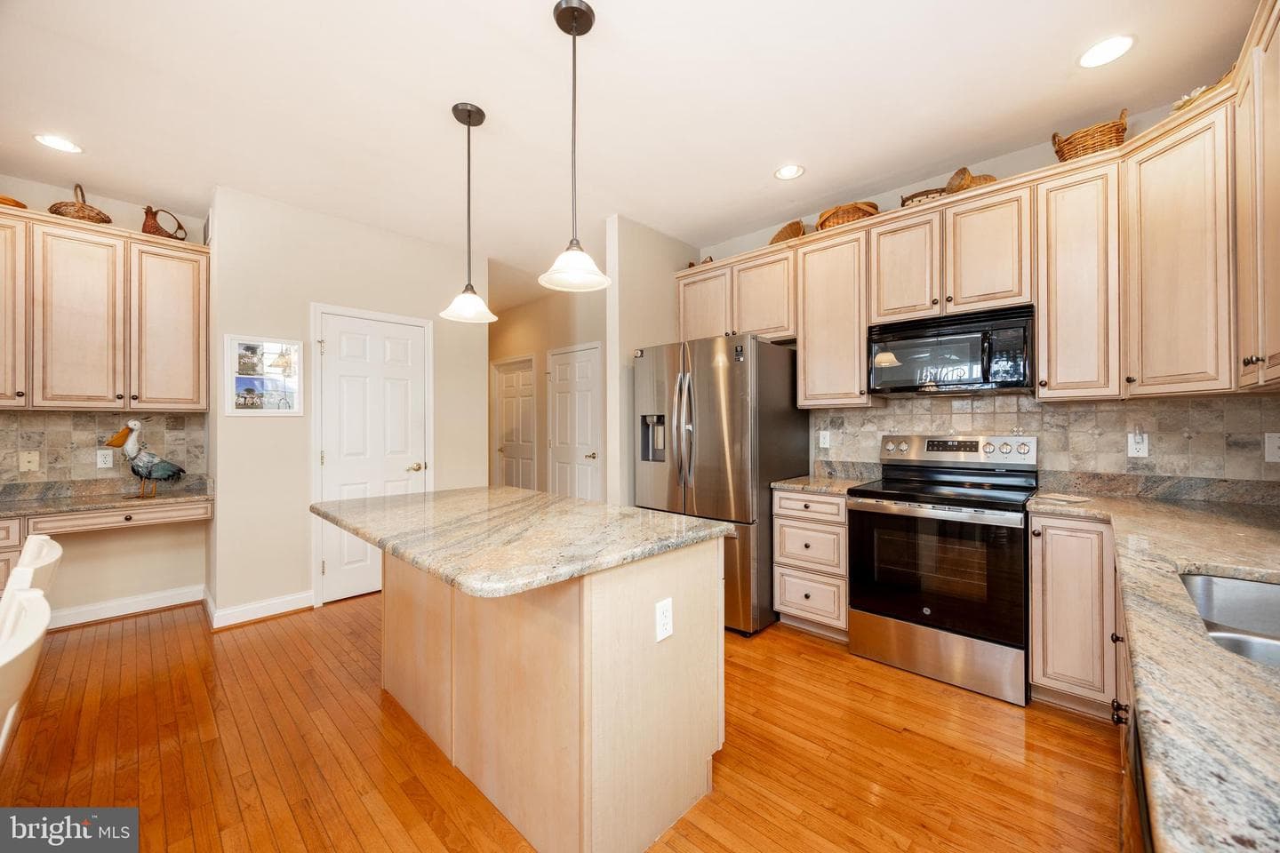 4335 Meadowridge Lane photo 14