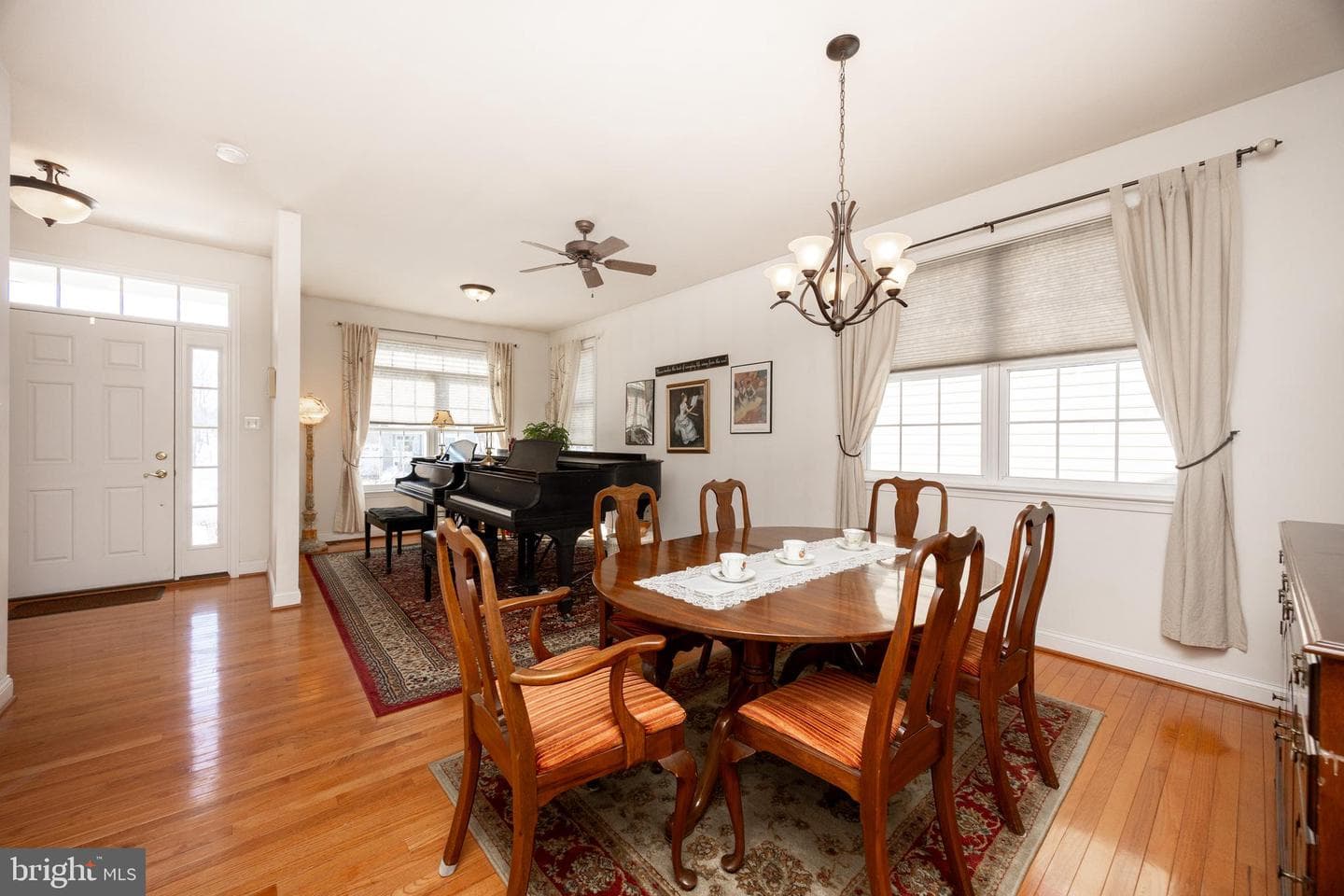 4335 Meadowridge Lane photo 9