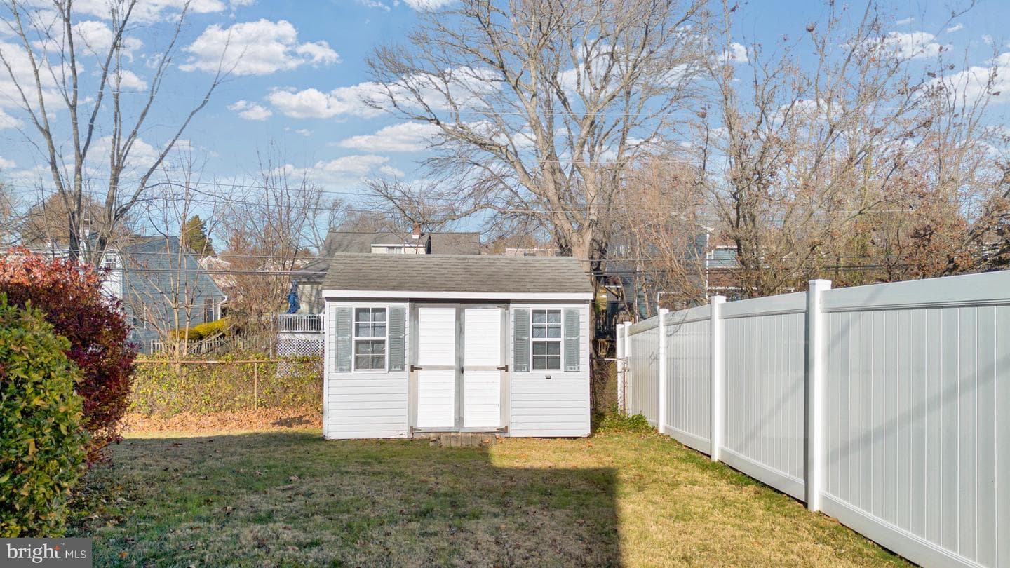 394 Stonybrook Road photo 30
