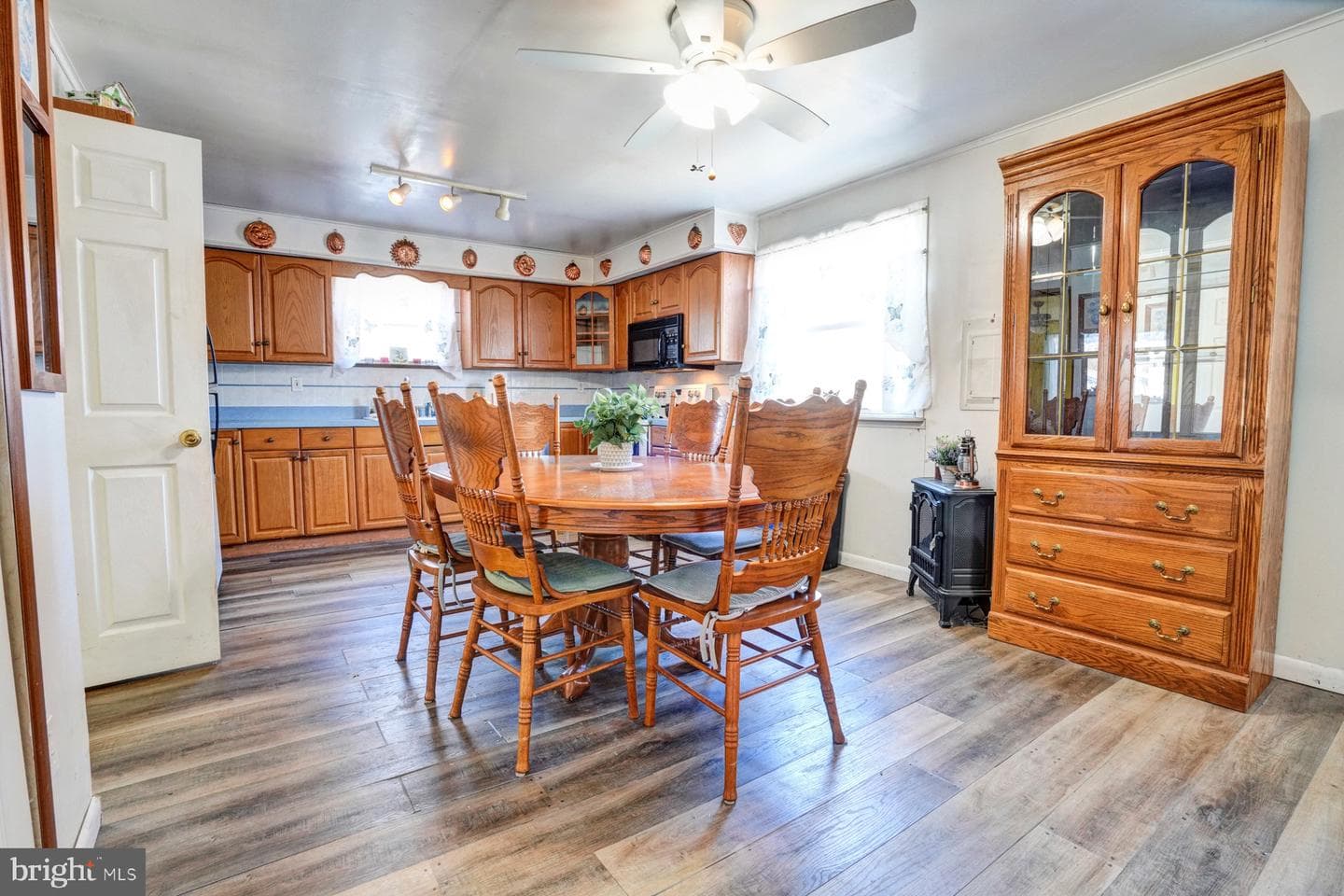 394 Stonybrook Road photo 5