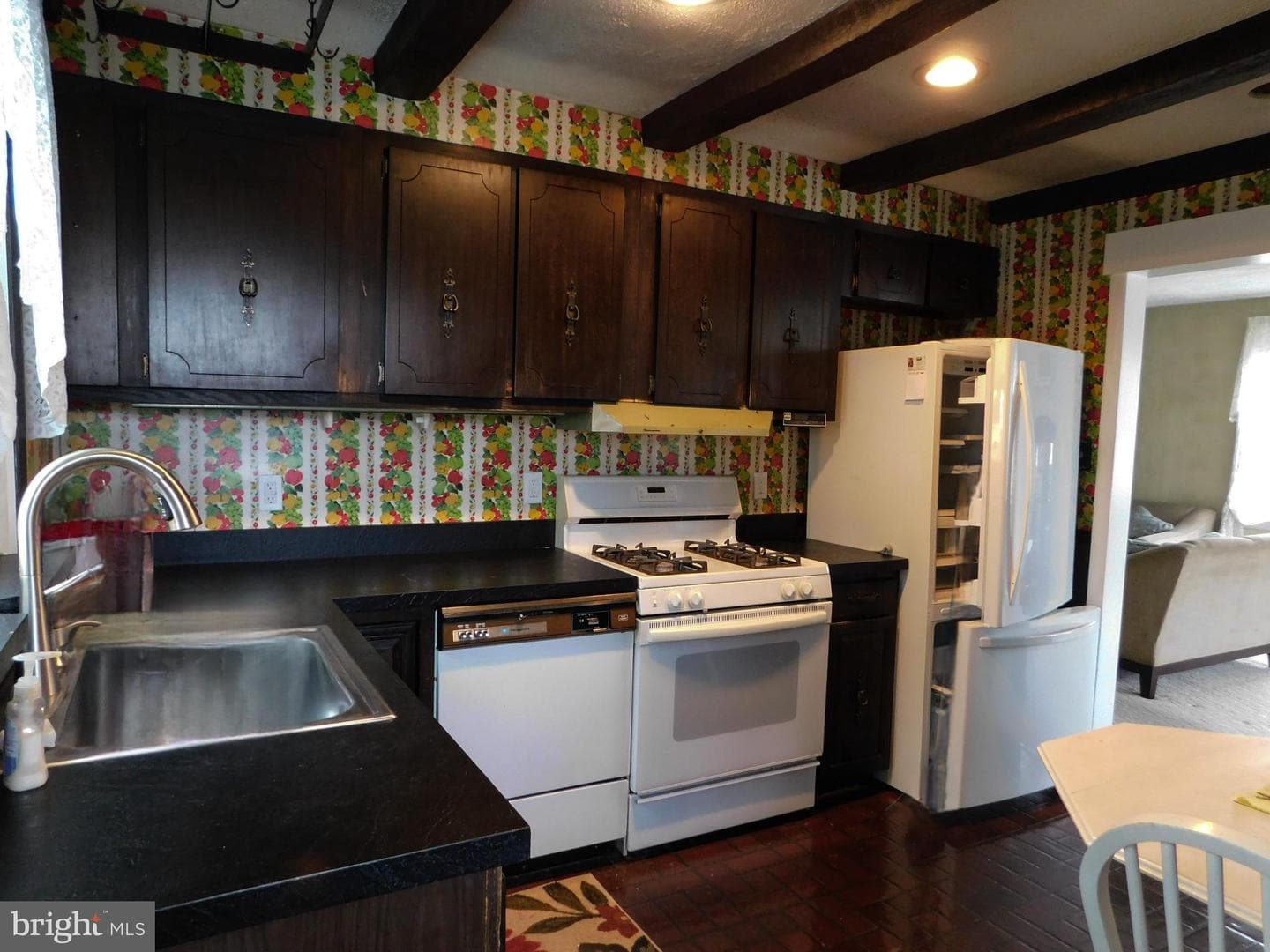 1448 W James Street photo 10