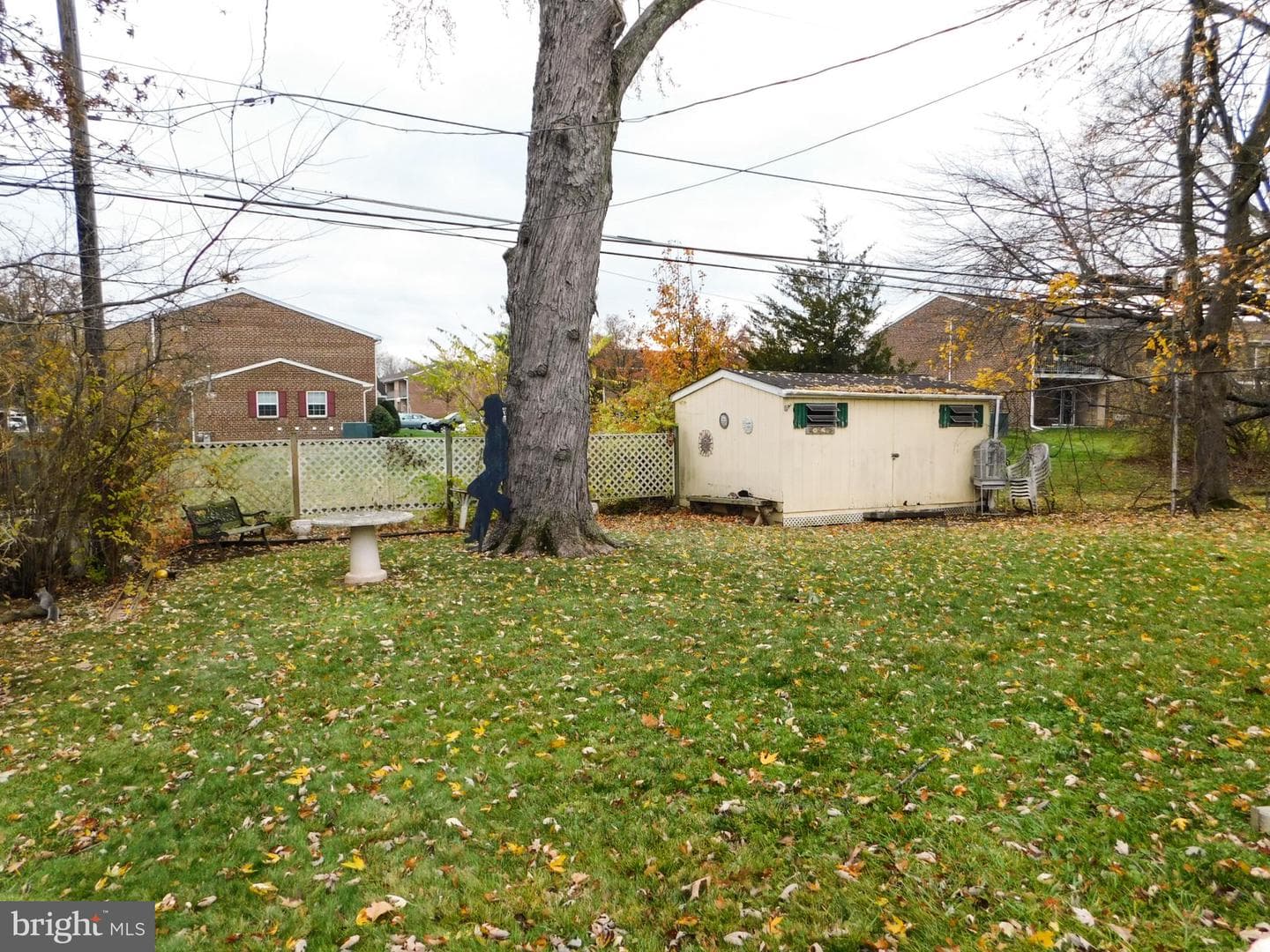 1448 W James Street photo 22