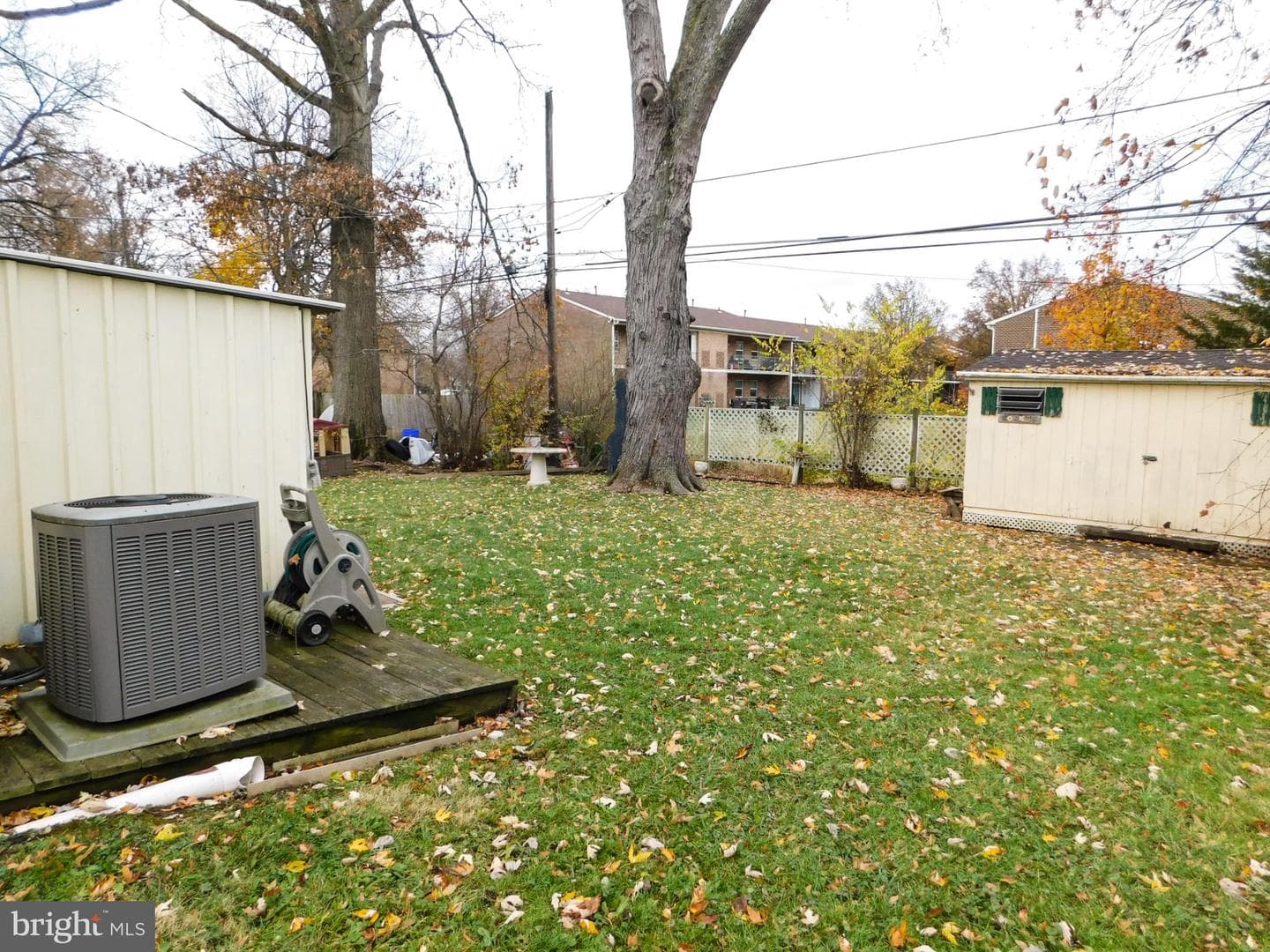 1448 W James Street photo 23
