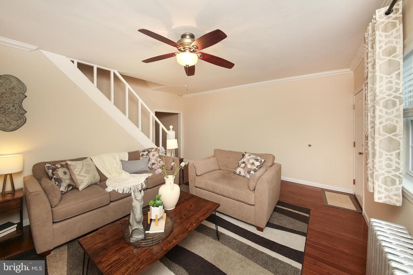 345 W 6th Avenue photo 5