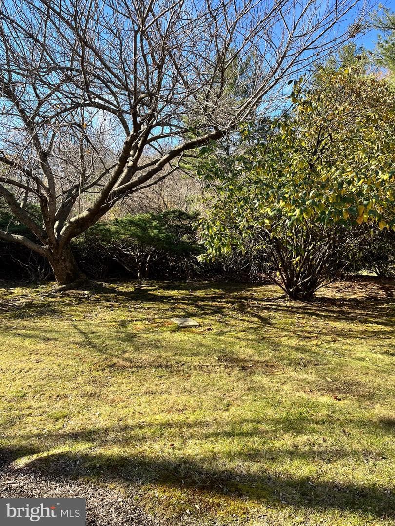 1815 Valley Glen Road #140 photo 4