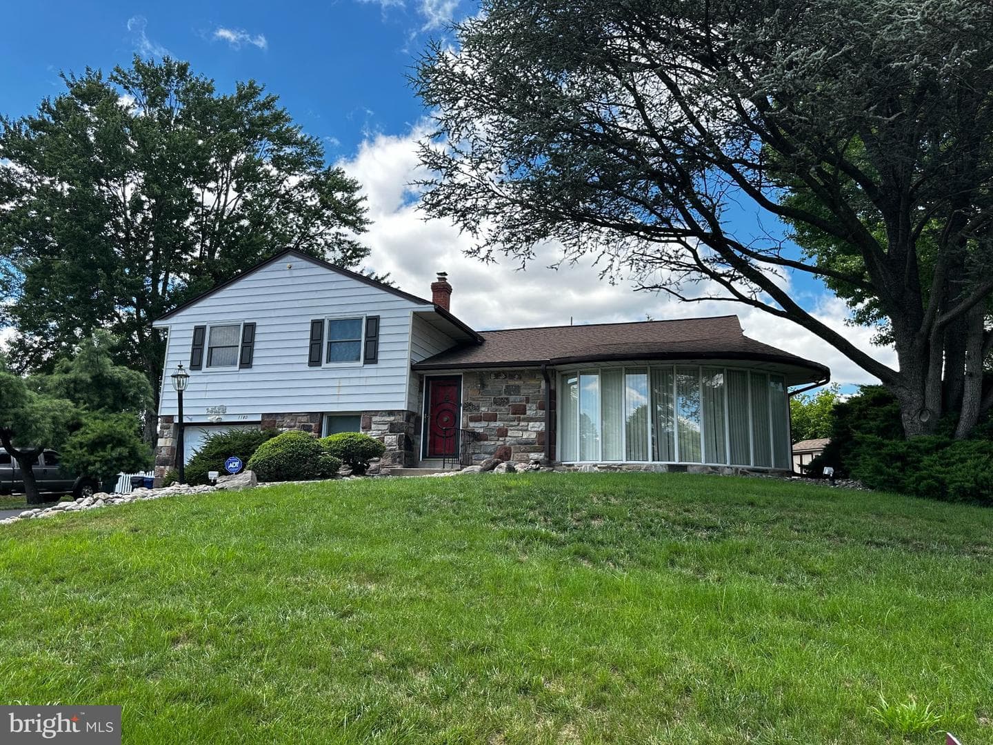 1180 Ballytore Road, Huntingdon Valley