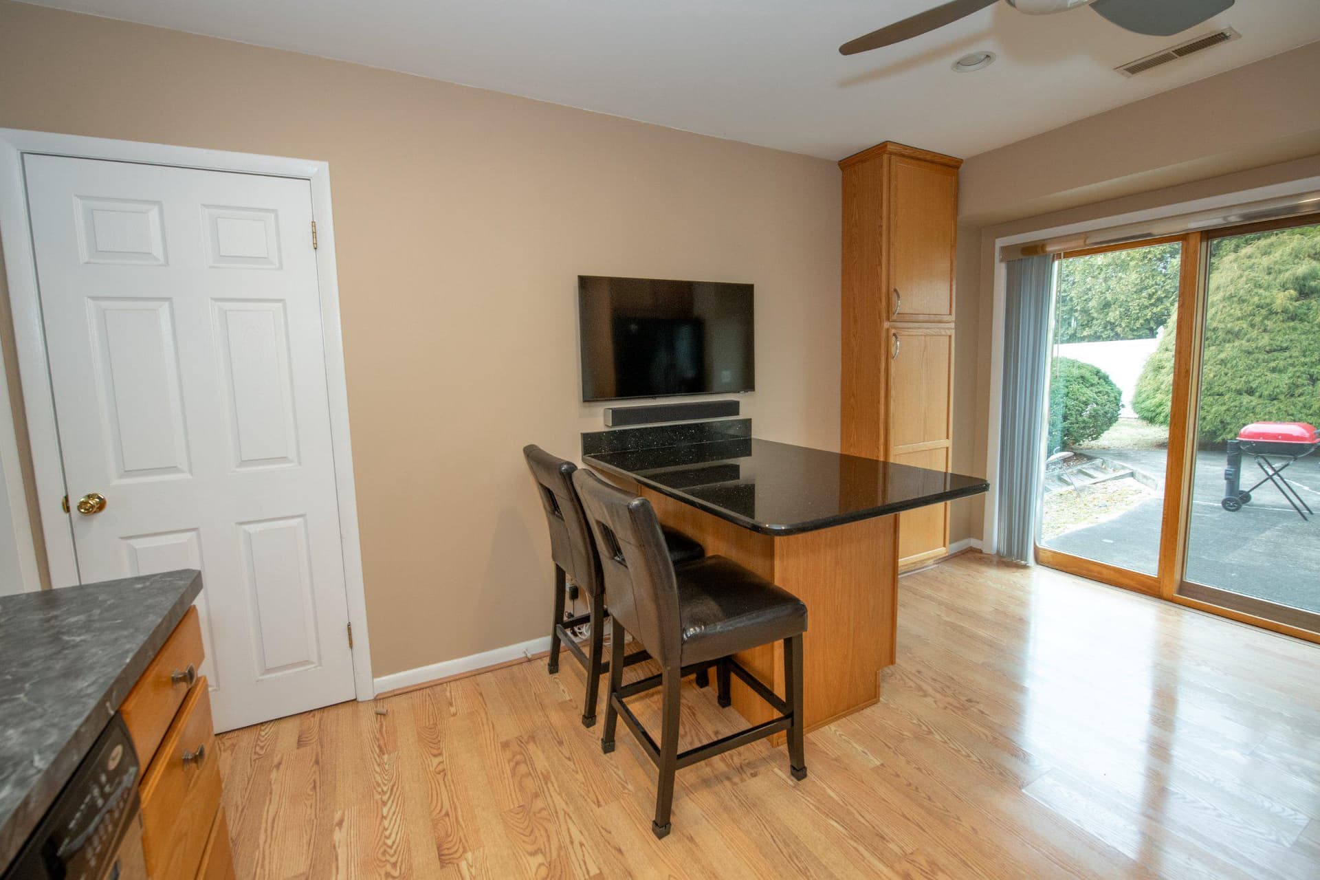 1180 Ballytore Road photo 8