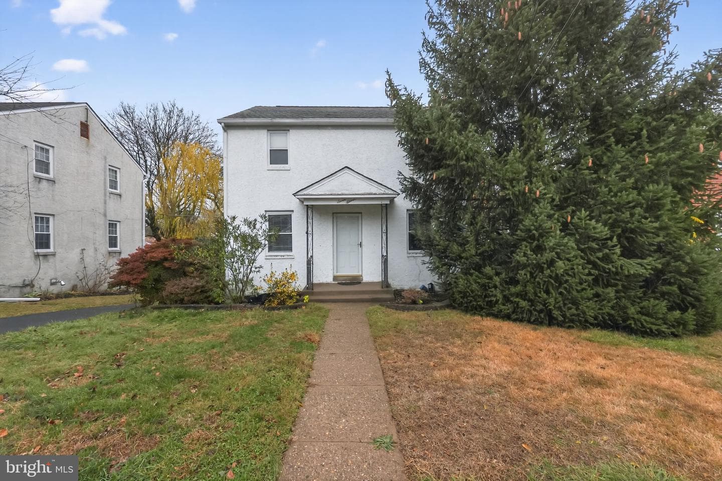711 Grant Avenue photo 1