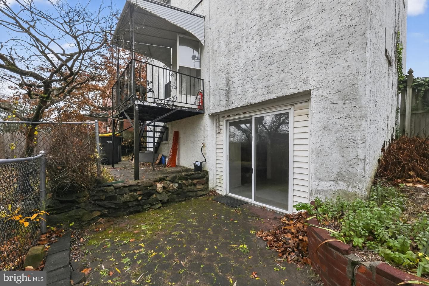711 Grant Avenue photo 27