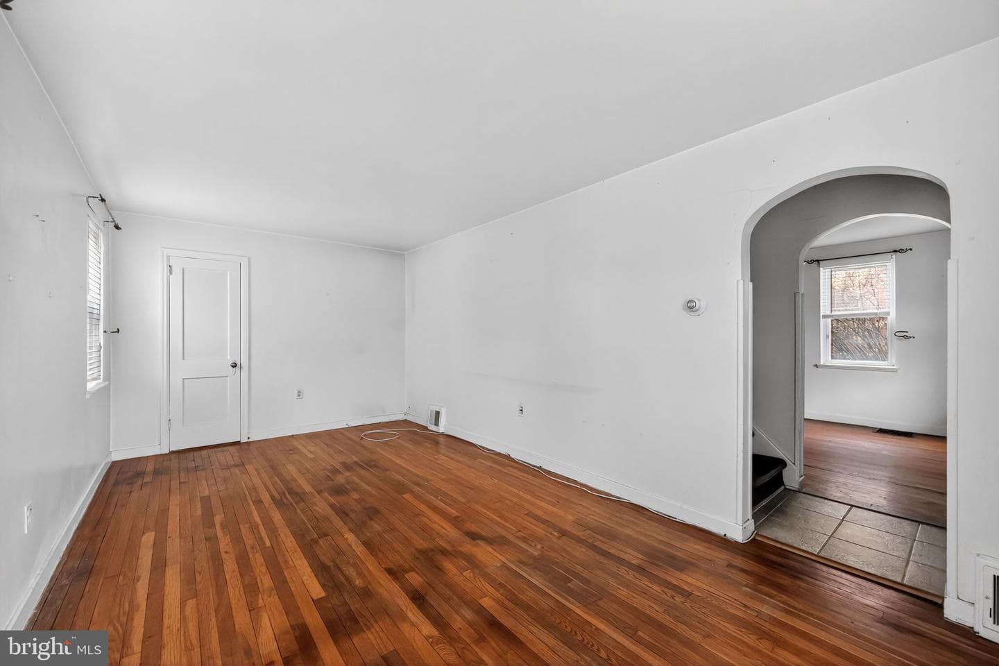 711 Grant Avenue photo 3