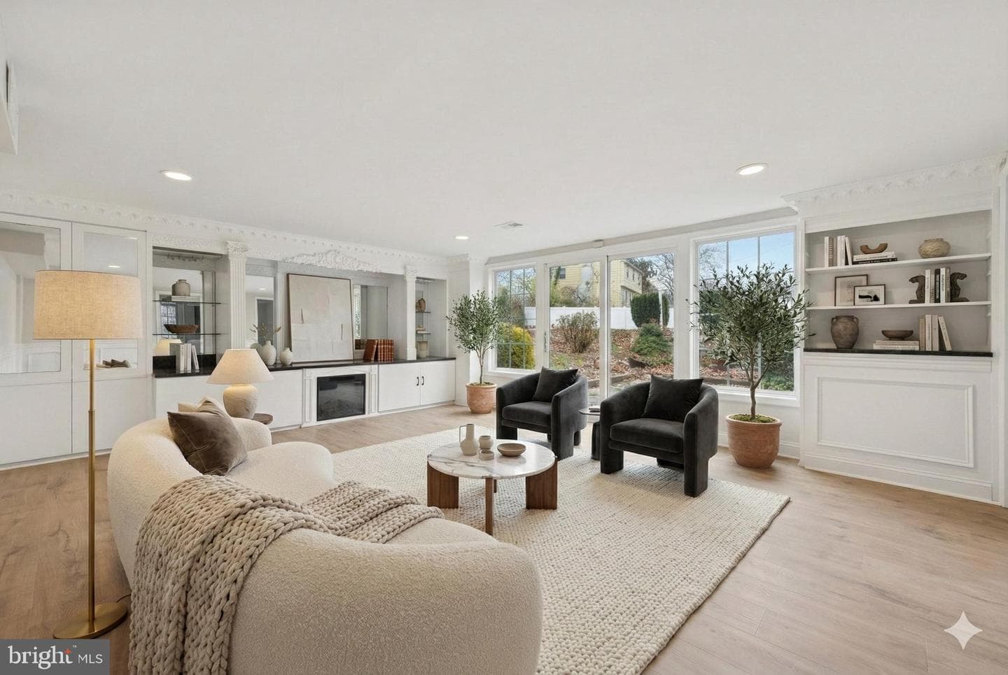 440 Rittenhouse photo 18