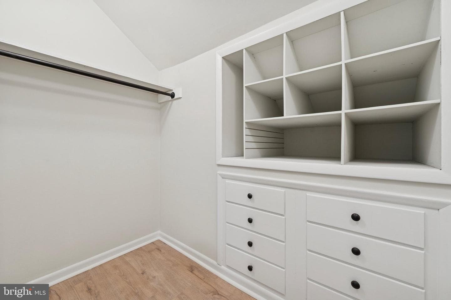 440 Rittenhouse photo 28