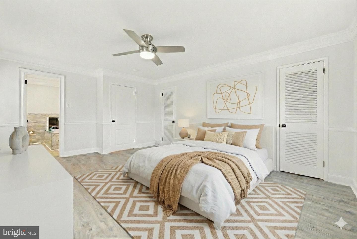 440 Rittenhouse photo 30