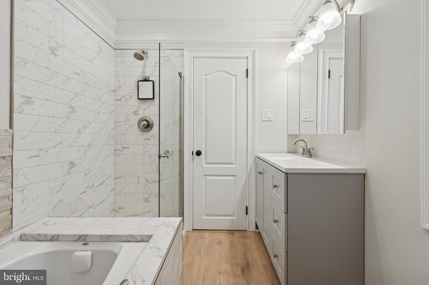 440 Rittenhouse photo 32