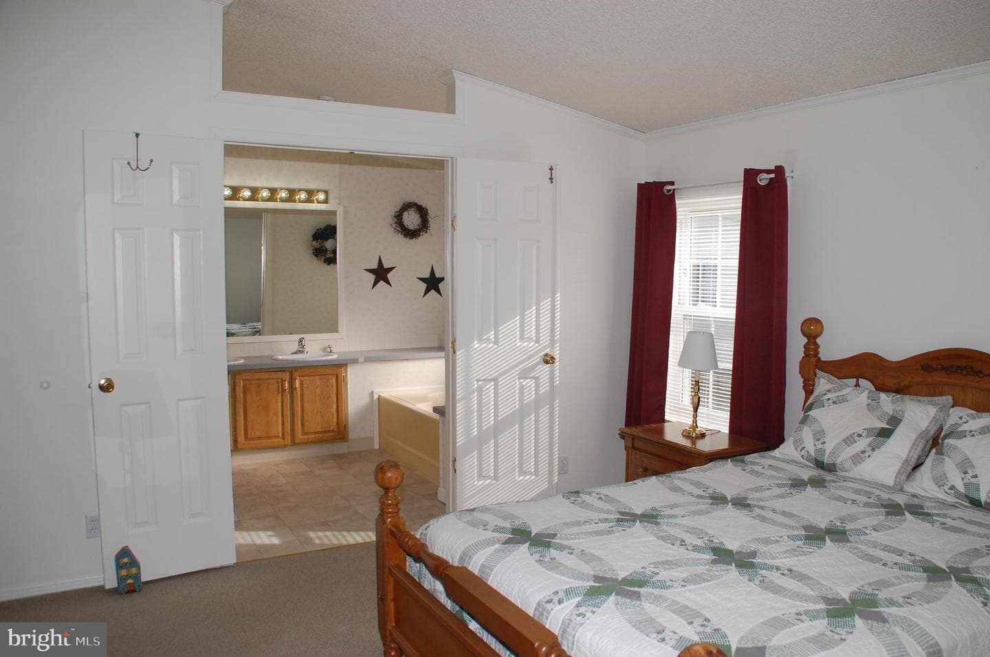 412 Westbury Drive photo 23