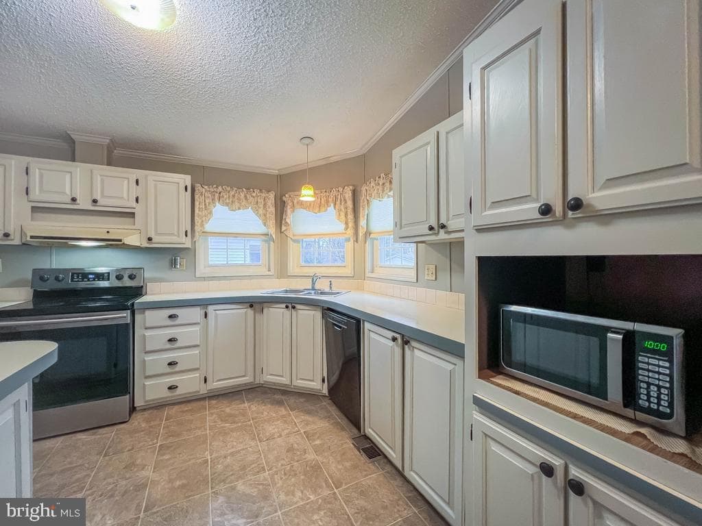 13 Clovedale Way photo 10
