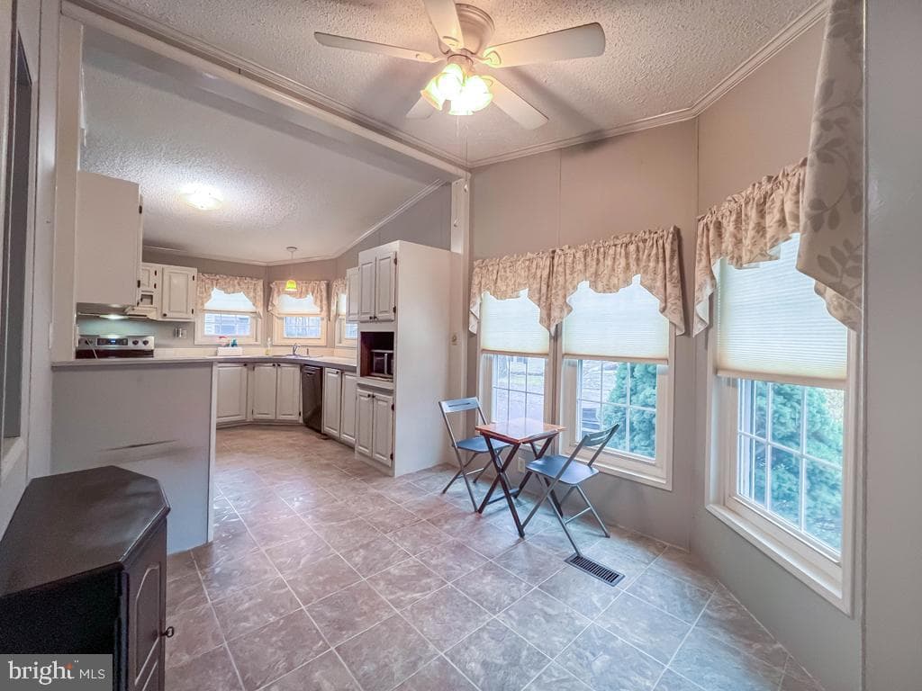 13 Clovedale Way photo 15