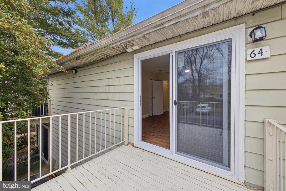 64 Cavendish Drive photo 23