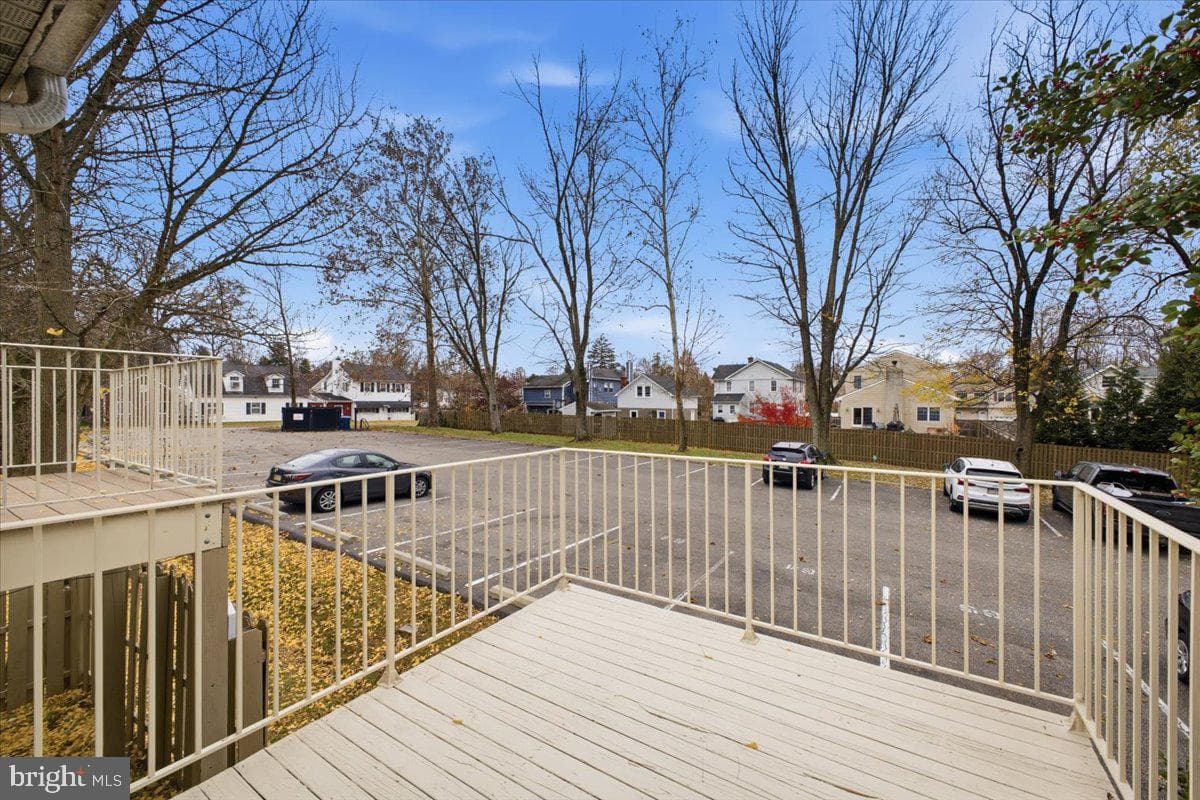 64 Cavendish Drive photo 24