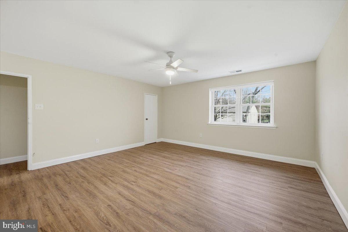 64 Cavendish Drive photo 5