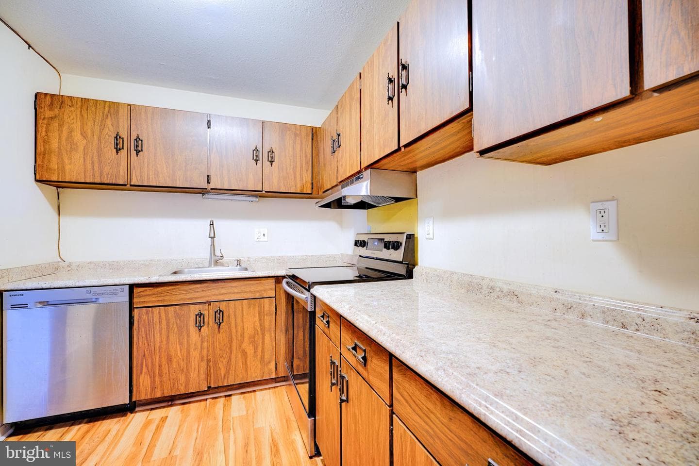 143 Riversedge Drive #condo 143 photo 7