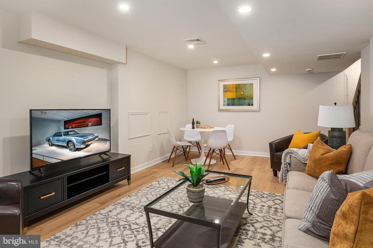 211 Bryn Mawr Avenue photo 41