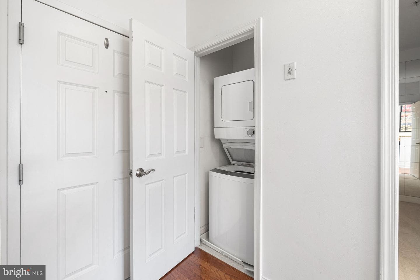 200 W Elm Street #1112 photo 11
