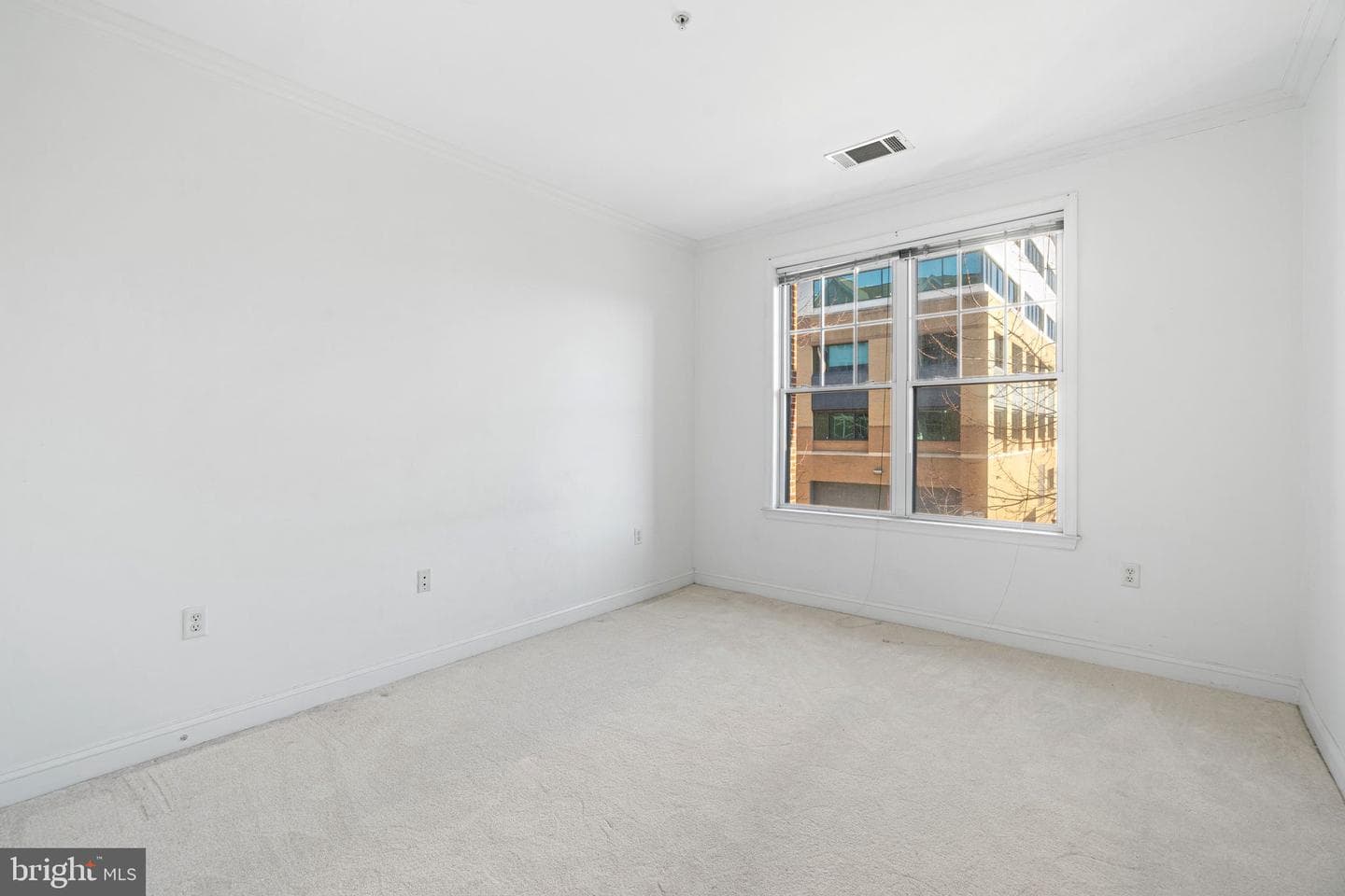 200 W Elm Street #1112 photo 15