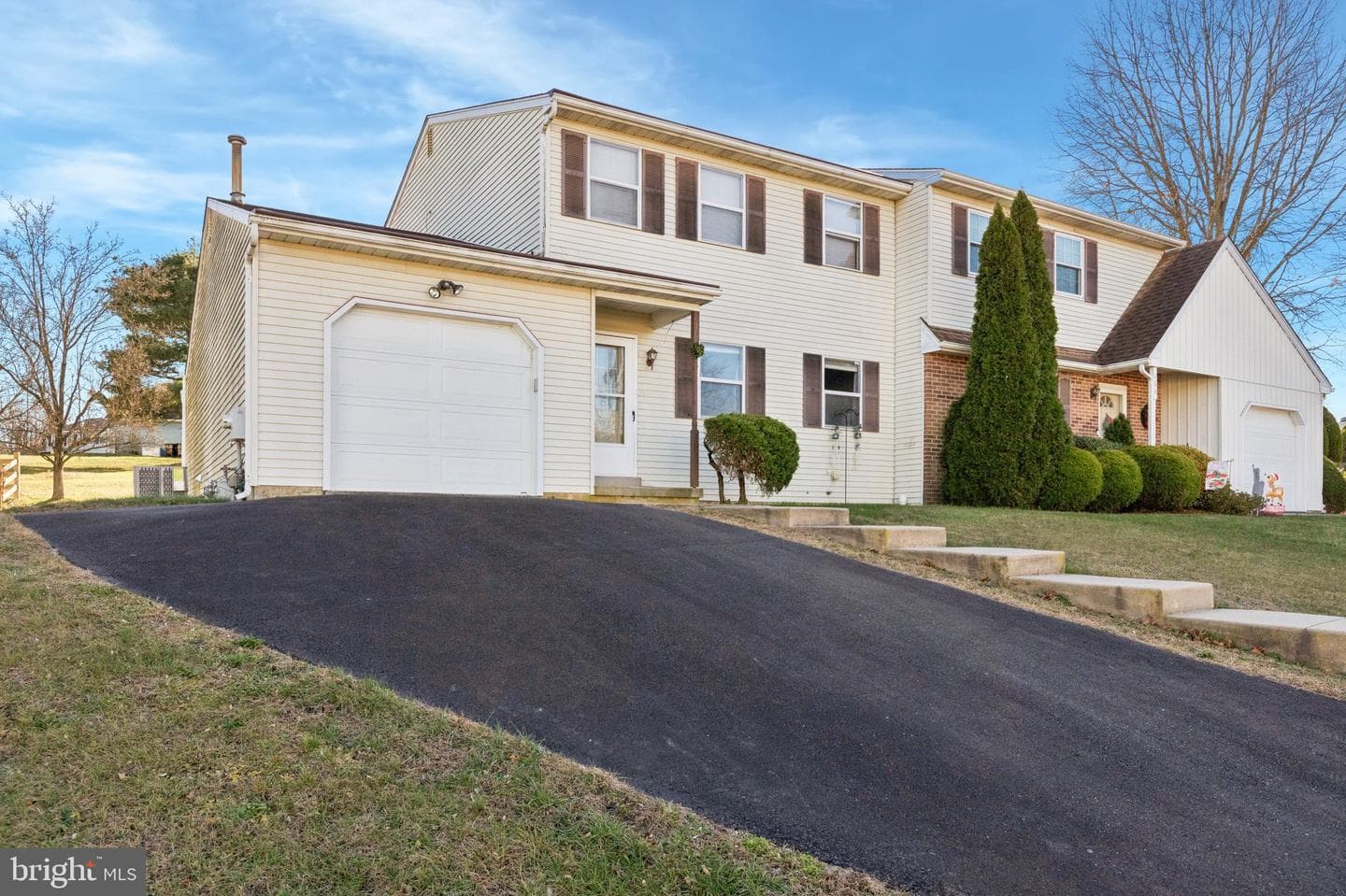 106 Stayman Drive photo 2
