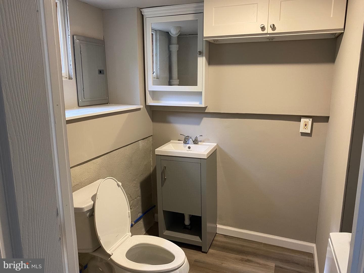 1403 Birchwood Avenue photo 10
