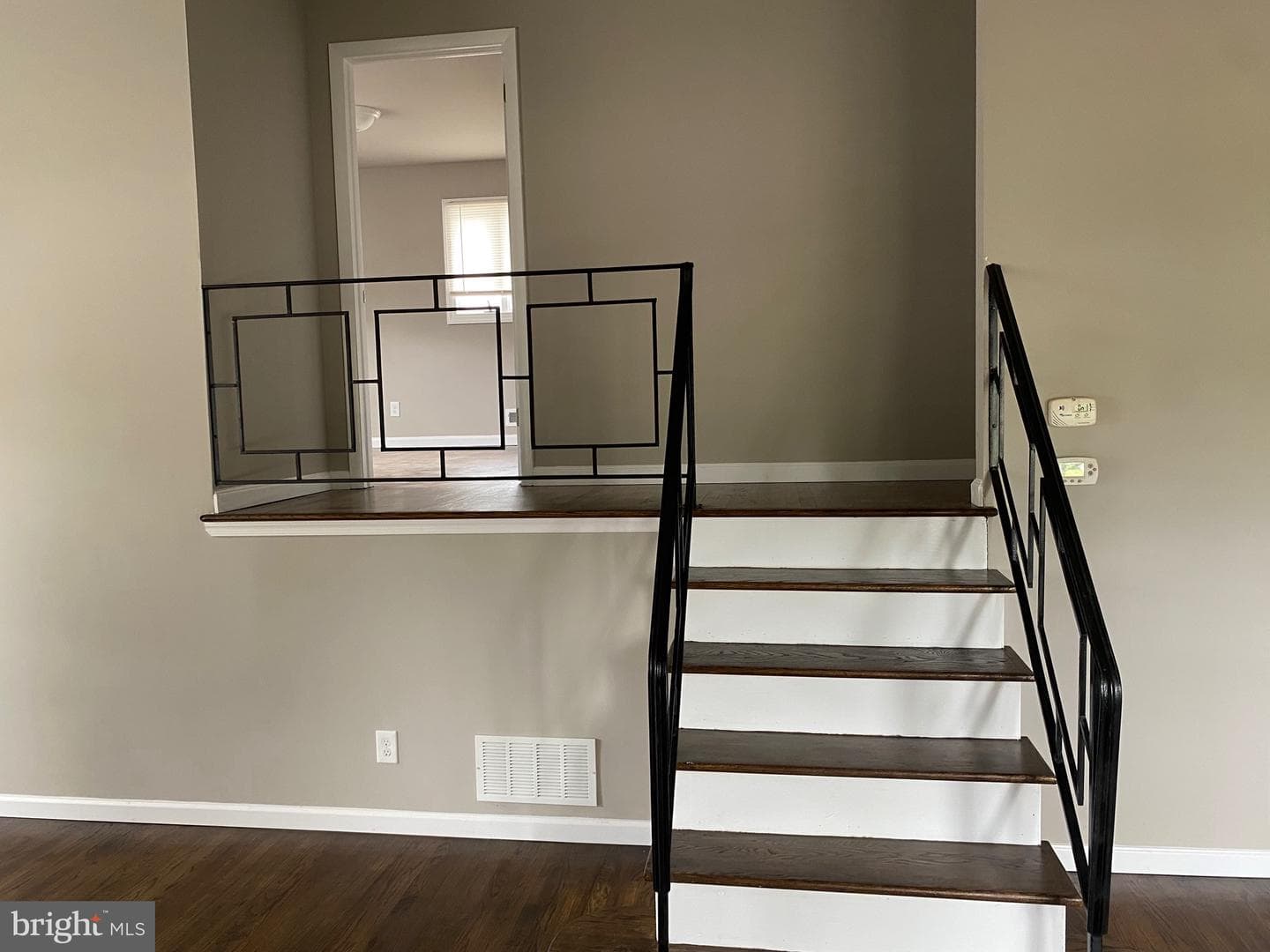 1403 Birchwood Avenue photo 12