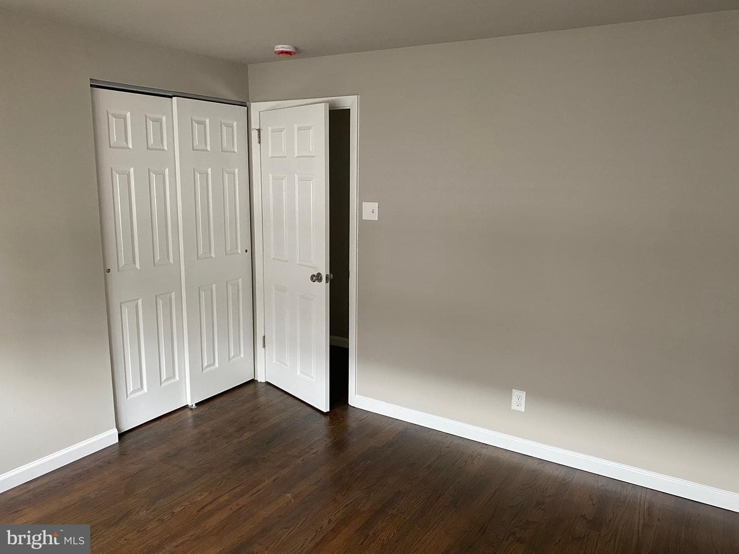 1403 Birchwood Avenue photo 17