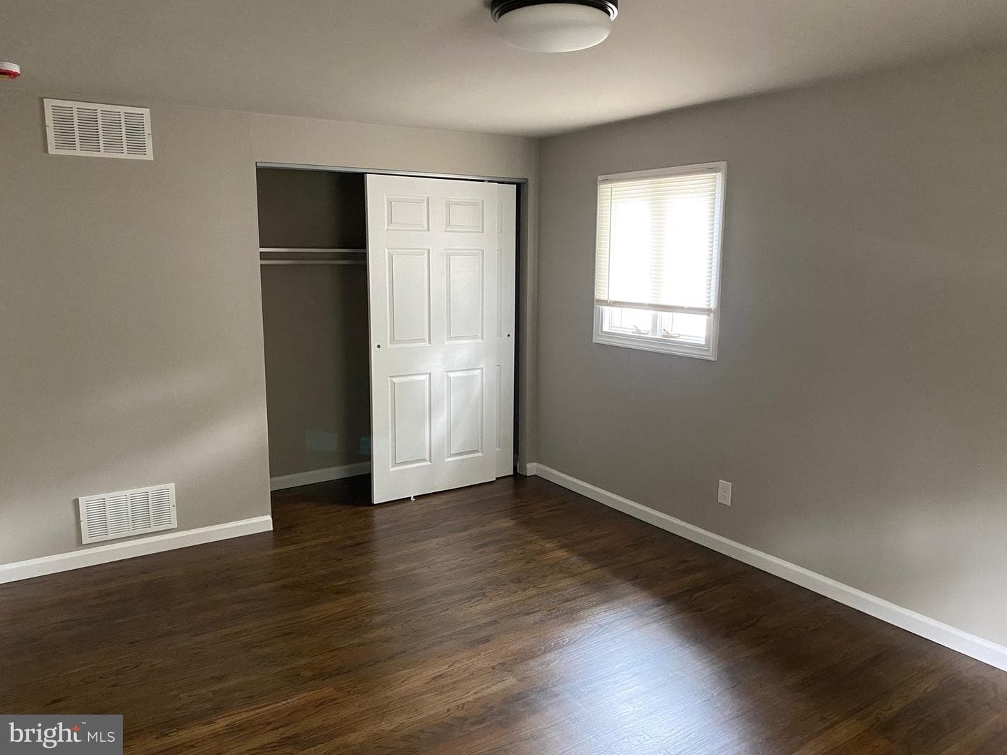 1403 Birchwood Avenue photo 19