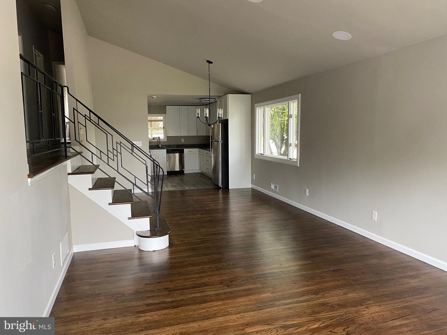 1403 Birchwood Avenue photo 3