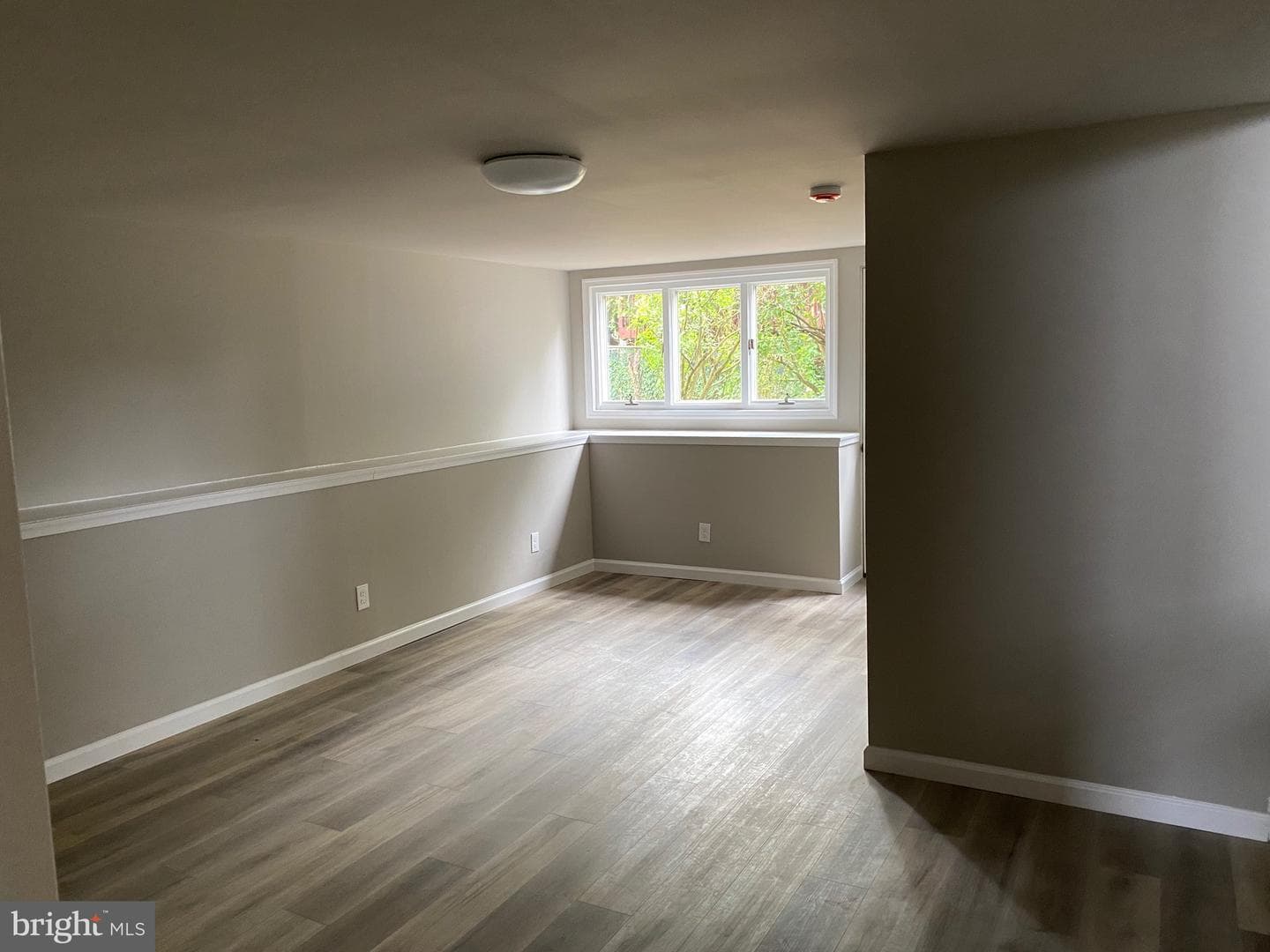 1403 Birchwood Avenue photo 8