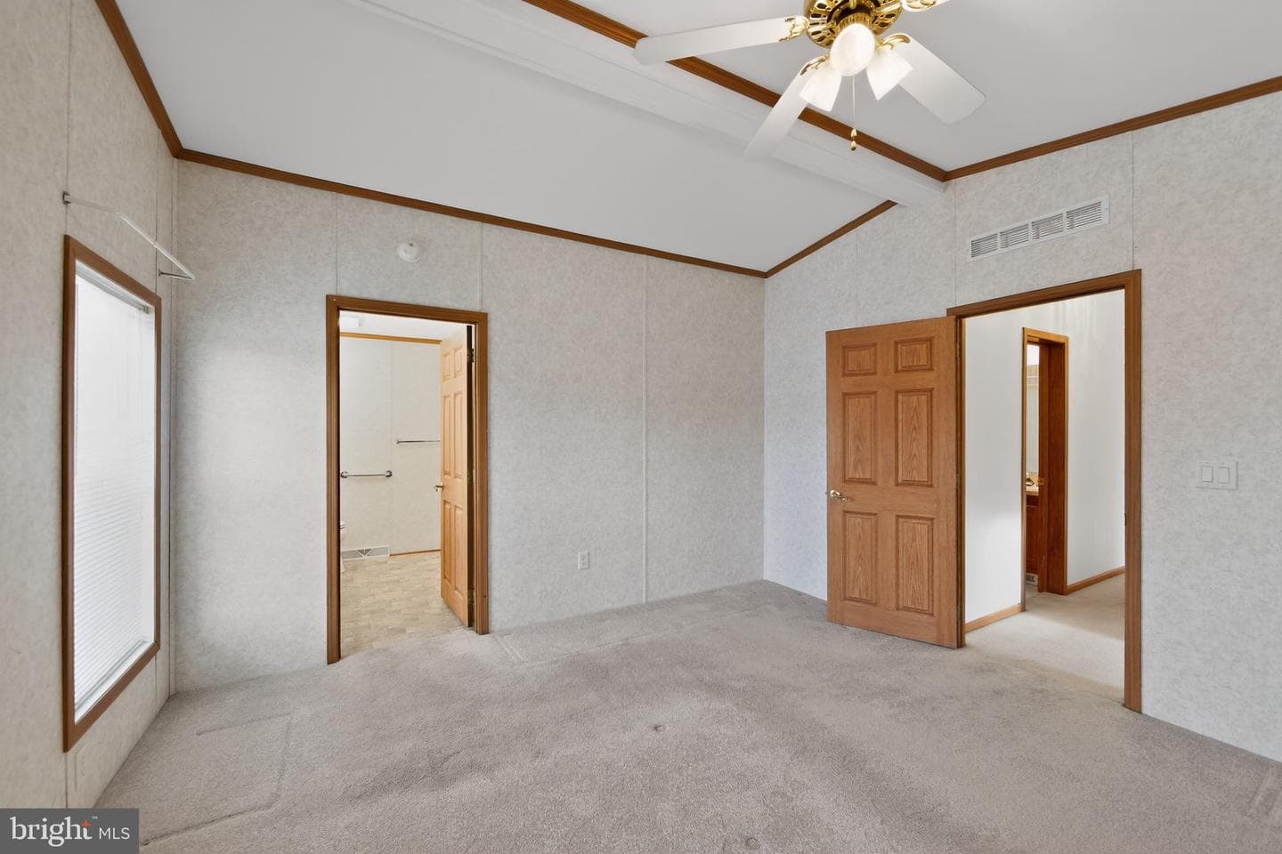 405 Village Way photo 18