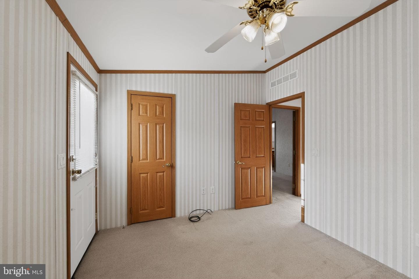 405 Village Way photo 23