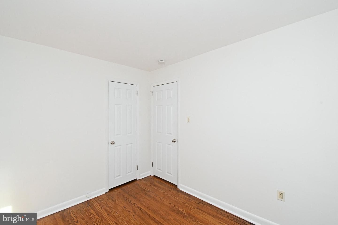 335 W 4th Avenue photo 37