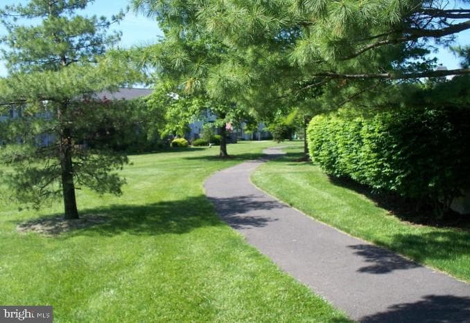 912b Stockton Court photo 25