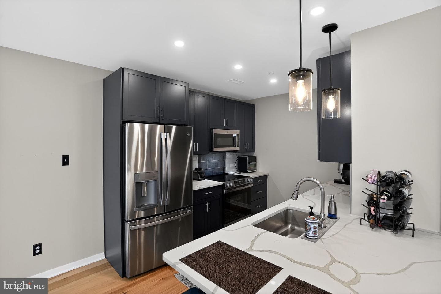 912 Riverplace Drive #m photo 10