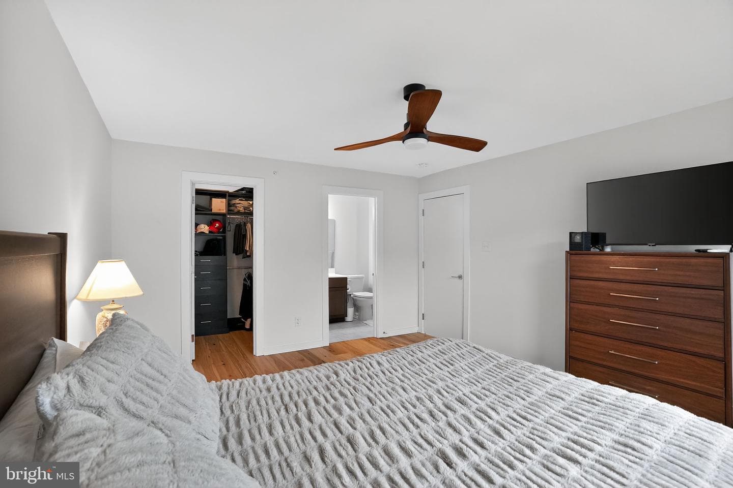 912 Riverplace Drive #m photo 15