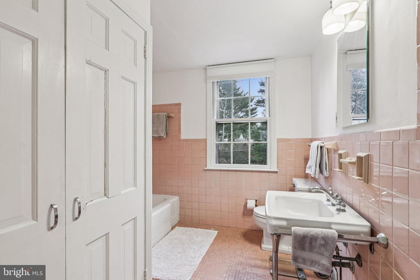 913 Field Lane photo 36