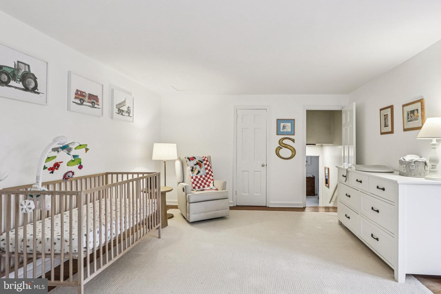 913 Field Lane photo 38